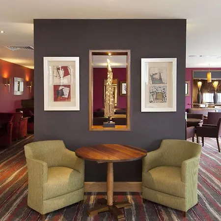 Premier Inn London Heathrow Terminal 5-3